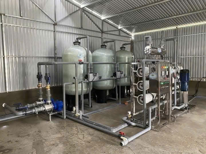 Cụm tiền lọc composite và RO công nghiệp